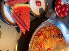 -湊湊火锅·茶憩(杭州湖滨银泰in77店)