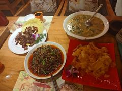 甜品香芒乳扇-月亮眼花园餐厅书吧酒吧