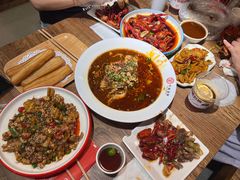 -叶派龙虾•招牌香辣蟹·海鲜(中海国际店)