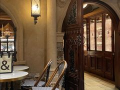 -B&C黄油与面包·法式古堡面包坊(新天地店)