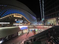 -宝龙城(杭州滨江店)