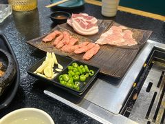 -臻牛烤肉