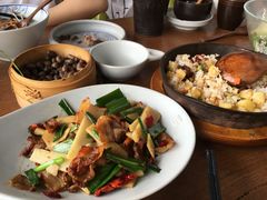 -云海肴·汽锅鸡·云南菜(天山百盛优客店)