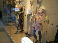 -H&M(鹏欣水游城店)