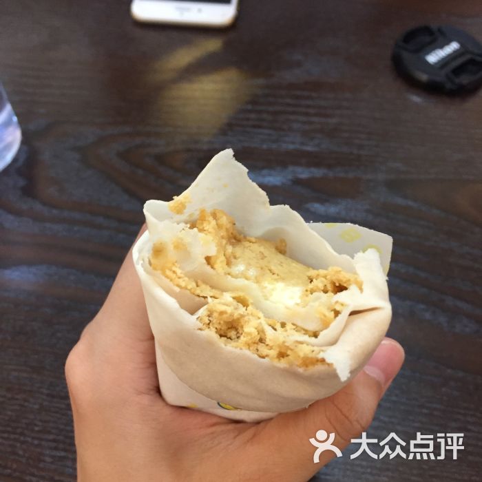 花生卷冰淇淋