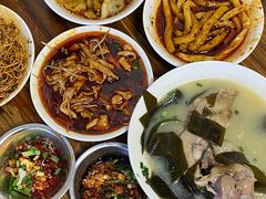 -中和裴氏蹄花(府河路店)