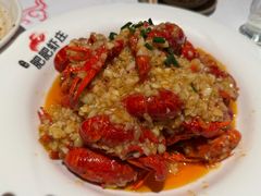 -肥肥虾庄·金牌油焖大虾(汉街SKP店)