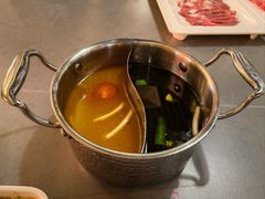 绿椒黄柿子锅-君邦火锅(新疆大厦店)