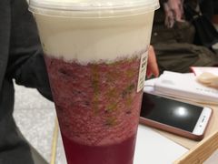 霸气芝士莓莓莓-奈雪的茶(新天地广场PRO店)