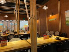 大堂-十三式重庆江湖菜(金茂览秀城店)