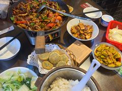 -富正毅三下锅·湘西韵味(天门山索道店)