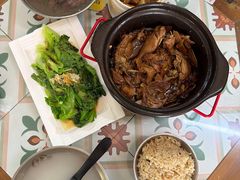 -阿灶卤煮老店·姜母鸭(五店市总店)