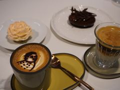 -潮一不贰·法式甜品·生日蛋糕·西式简餐(外滩店)