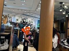 -lululemon(上海浦东IFC店)