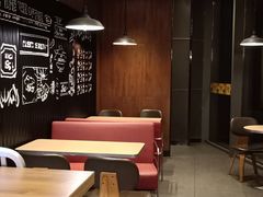 用餐区-汉堡王(华润五彩城店)