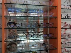 -李医生眼镜工作室