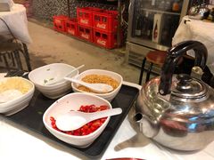 -鲜入围煮花胶鸡海鲜火锅