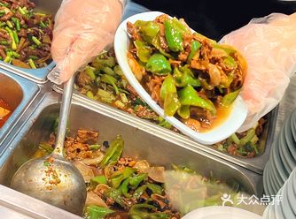 大米先生，说他是打工人的食堂不为过，恒生2楼这家「大