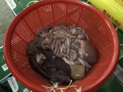 -标记美食新鲜猪杂(兴南大道店)