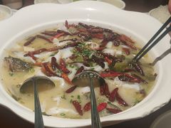 -江渔儿酸菜鱼(映月湖环宇城店)