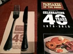 -Pancakes on the rocks(Darling Harbour)