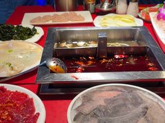 -二荆条·蜀鲜汇城市森林火锅