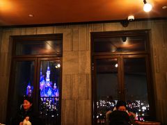 -WOLFGANG PUCK KITCHEN & BAR(迪士尼小镇店)