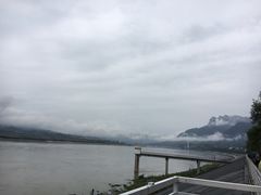 -三游洞