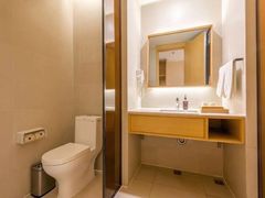 -全季酒店(石家庄裕华东路万达广场店)