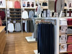-优衣库(邢台世贸天街店)