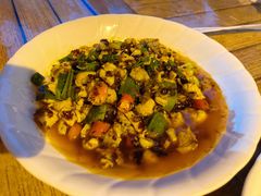 尖椒芽菜炒鸡丁-小慧住家贵州菜(甲秀楼店)