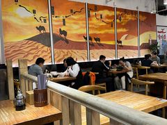 景观位-嘻小北·兰州清汤牛肉面(太平洋森活天地店)