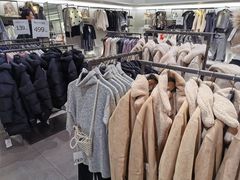 -ZARA(熙地港店)