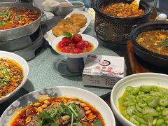 -万重锦·人文川菜馆(骡马市店)