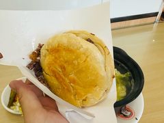 -闫家驴肉老店(华电一校店)