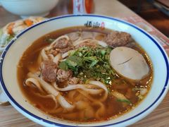 传统招牌猪肉面-顺溜·手工刀削面·黑金店(铜锣湾店)