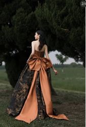 -衣贝姿婚纱礼服馆