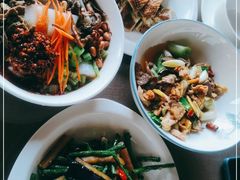 -湖泉水云间餐厅·弥勒地道菜(B座店)