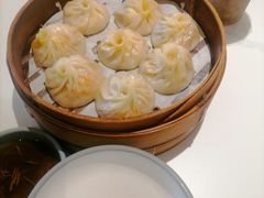 -馋三尺蟹粉小笼(人民广场店)