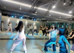 -STAR舞蹈工作室