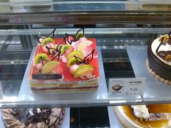 草莓蛋糕-巴黎贝甜(宜山路店)