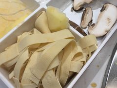 -鲁员外地锅鸡地锅鱼(古墩路店)