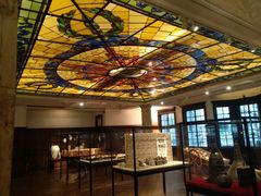 -Nathalie Djurberg与Hans Berg“牛皮纸包裹的月亮”-Prada荣宅当季展览