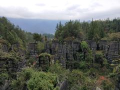 -梭布垭石林景区