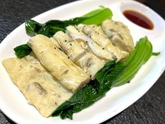 香椿鸡蛋肠粉-蝴蝶里·粤菜·点心(滨江龙湖店)