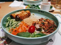 香茅烤猪颈肉春卷捞檬-蔡澜Pho·越南粉餐厅(海上世界店)