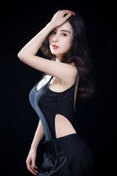 -onlygirl摄影美学馆高端定制(江滩店)