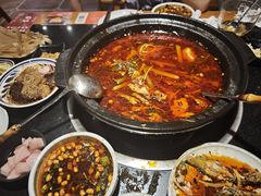 -小饕荟雅安贡椒鱼鲜馆(广福桥店)