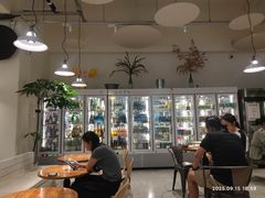 -YUMI芽米·法式烘焙·咖啡(骖鸾路店)