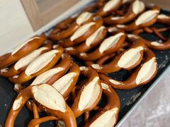 -Dough&Joe团憩(瑞虹天地月亮湾店)